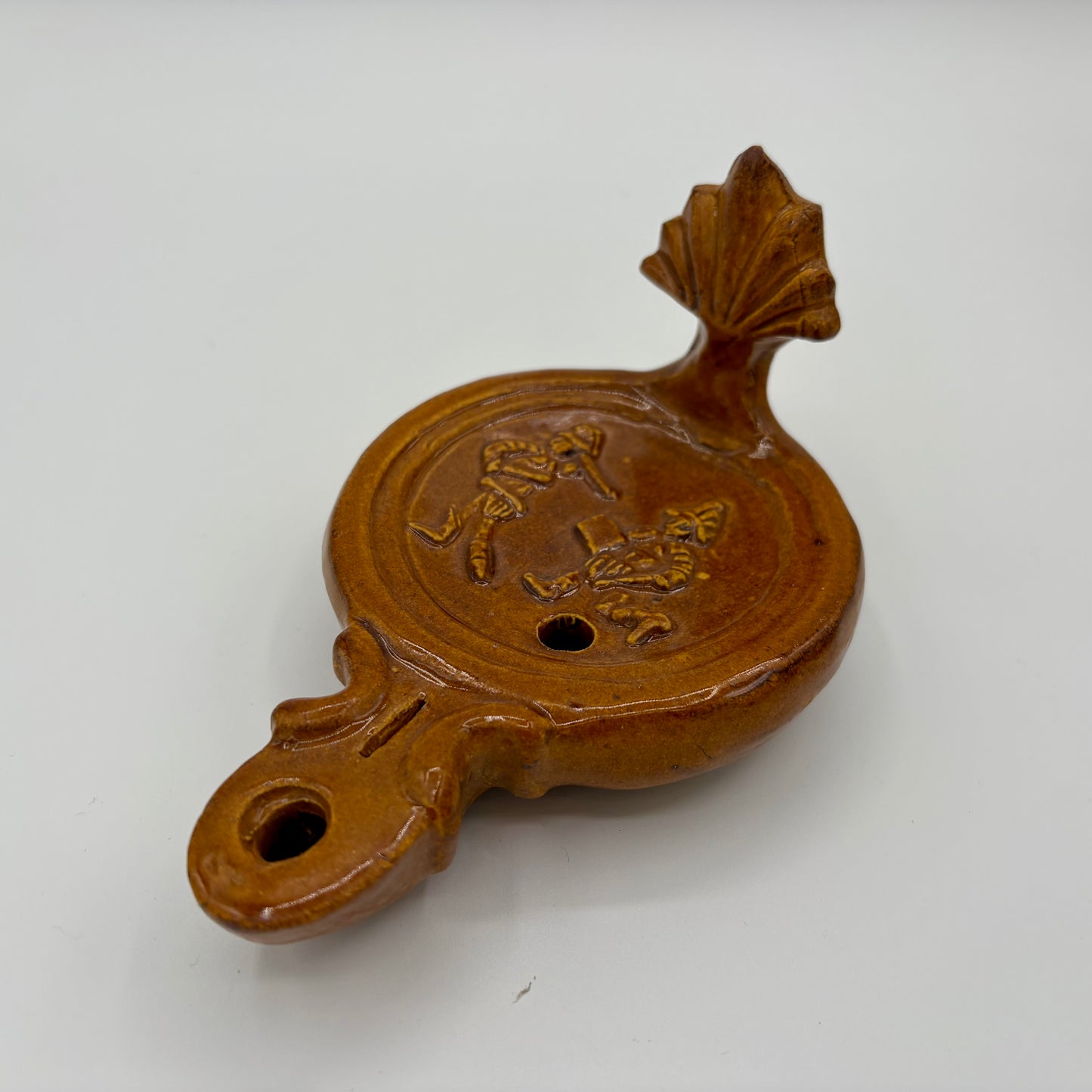 Lampes à huile en céramique inspirées de modèles antiques