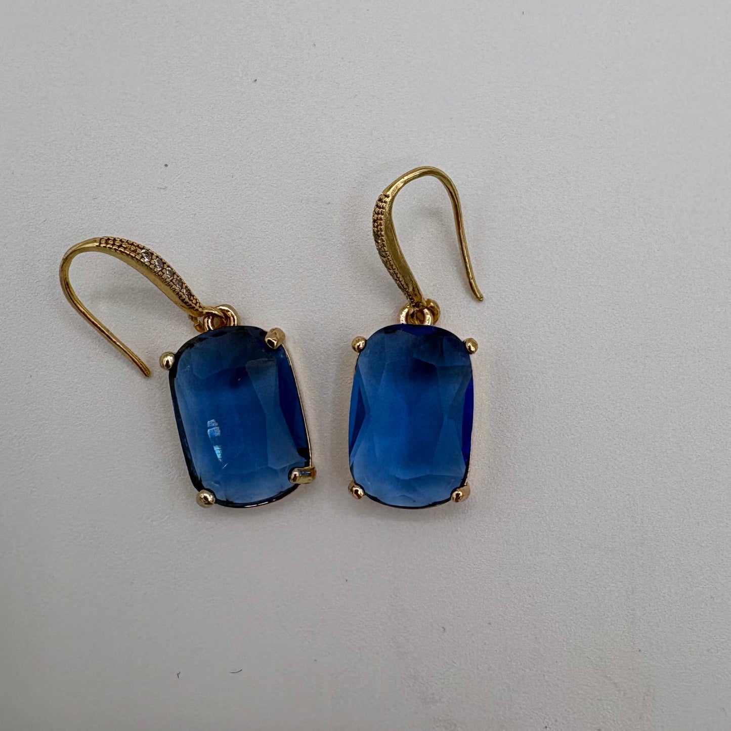 Boucles d'oreilles en verre bleu