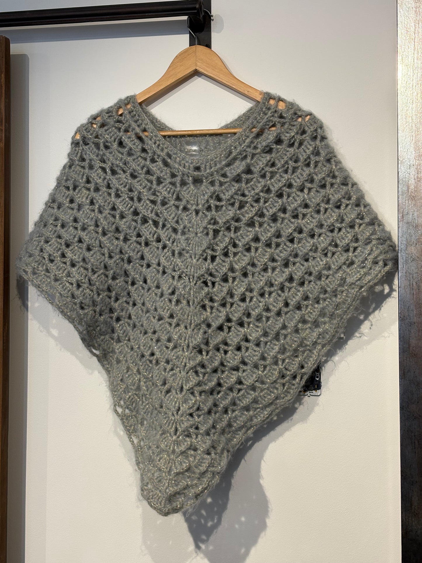 Poncho en laine mohair, gris bleu