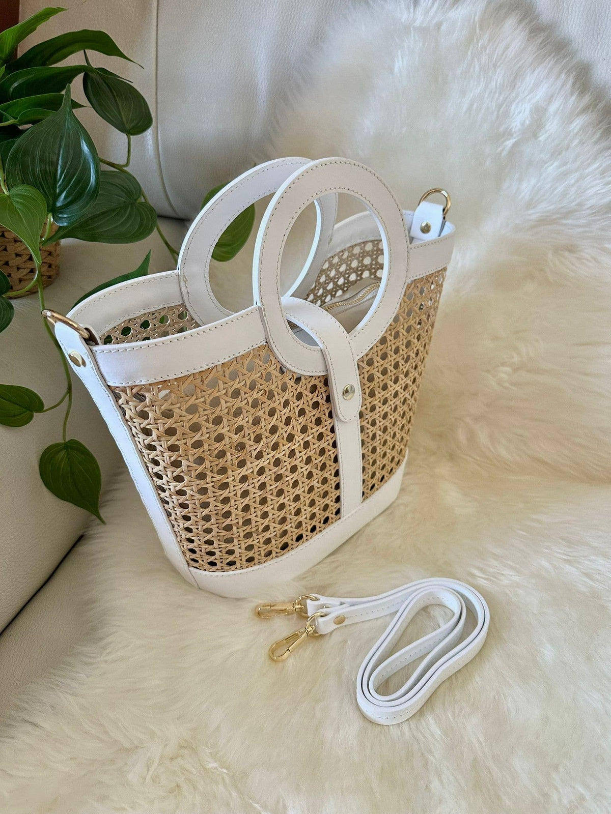 Sac en paille de Vienne et cuir de veau véritable, Made in Italy