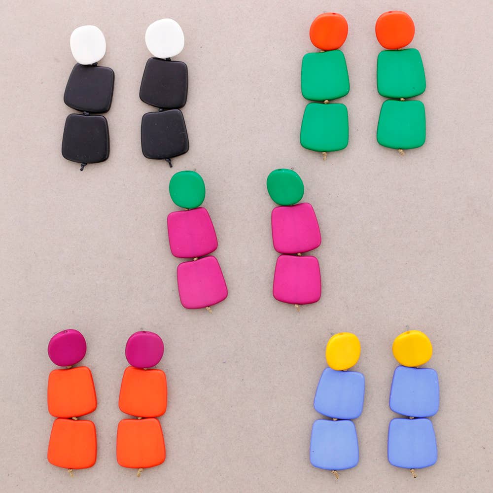 Boucles d'oreilles pendantes géométriques en résine