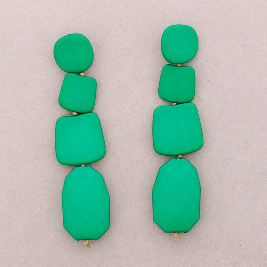 Boucles d'oreilles pendantes géométriques en résine