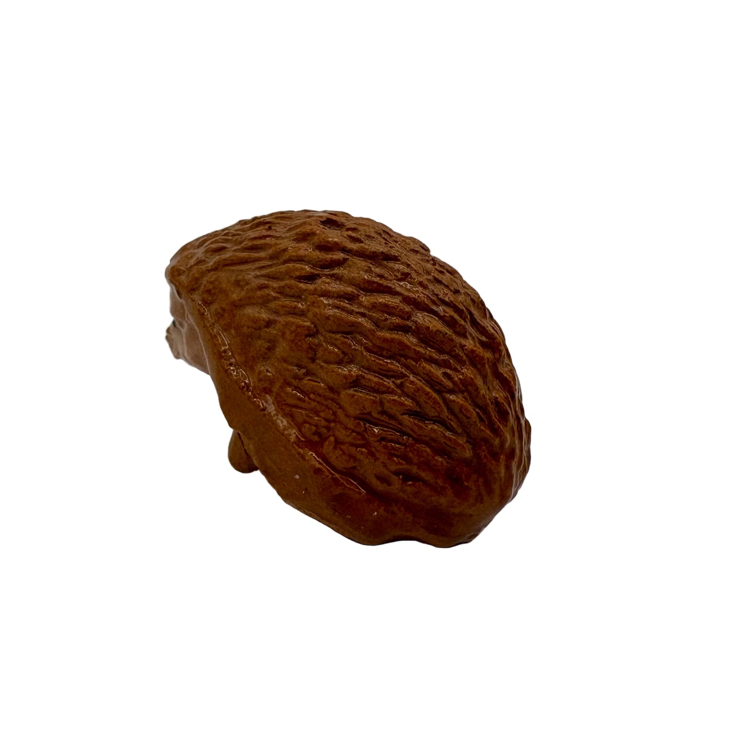 Figurine en céramique représentant un hérisson, façonnée à la main à Aspiran