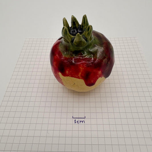 Grenade en céramique moulée et émaillée à Aspiran