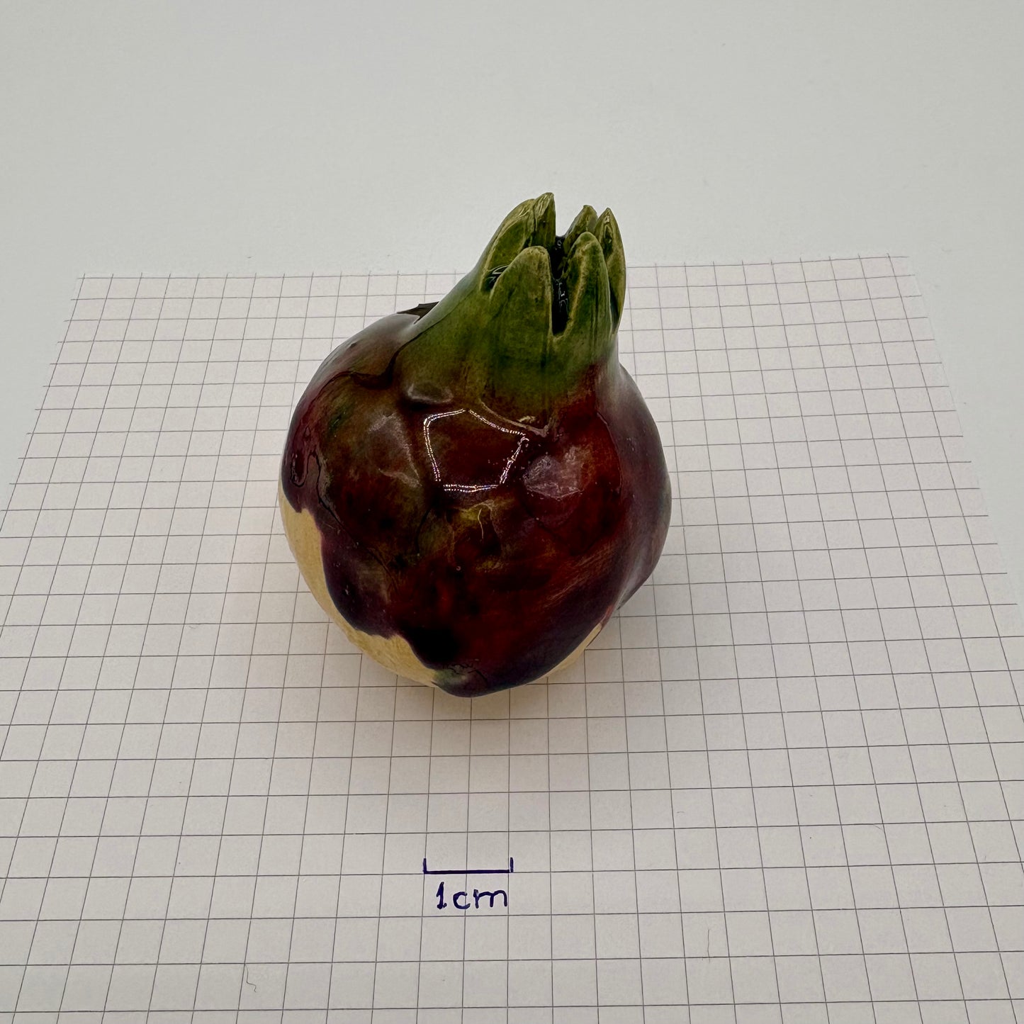 Grenade en céramique moulée et émaillée à Aspiran