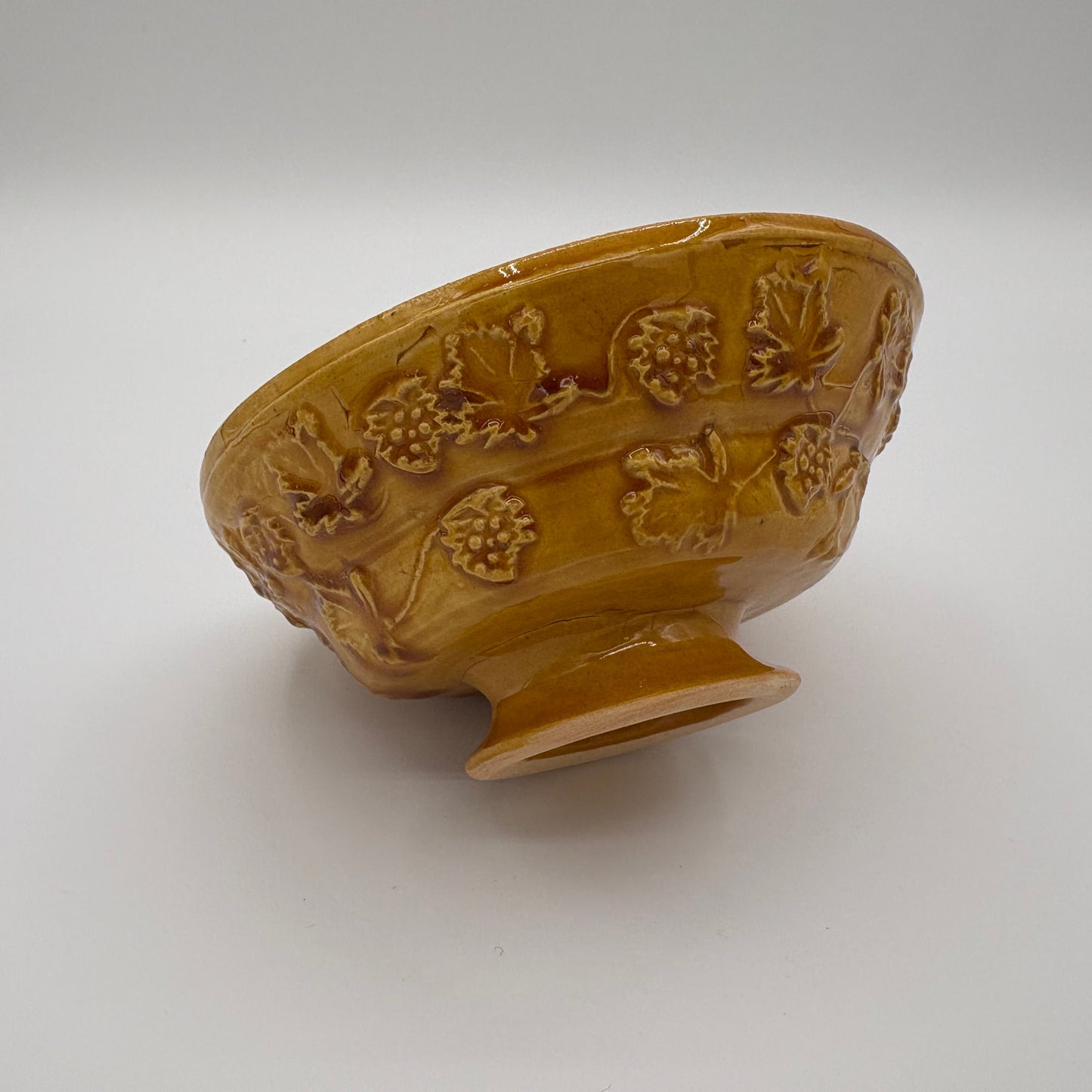 Assiette en céramique émaillée à Aspiran