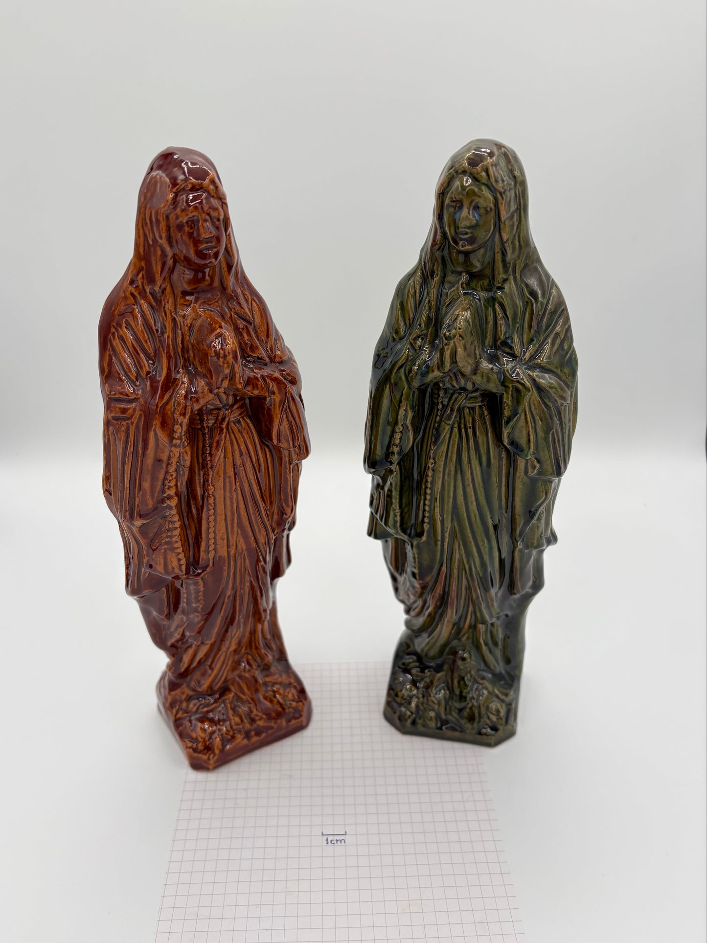 Vierge en céramique moulée et émaillée à Aspiran