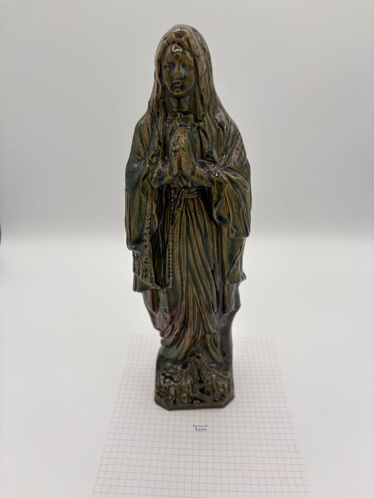 Vierge en céramique moulée et émaillée à Aspiran