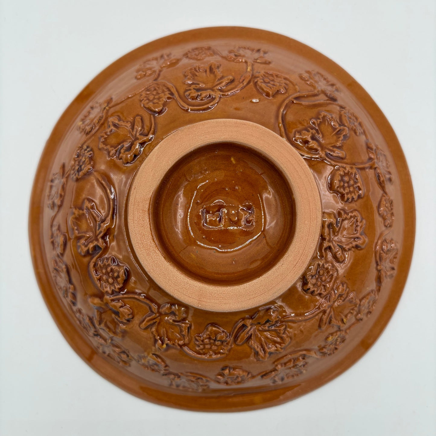 Assiette en céramique émaillée à Aspiran