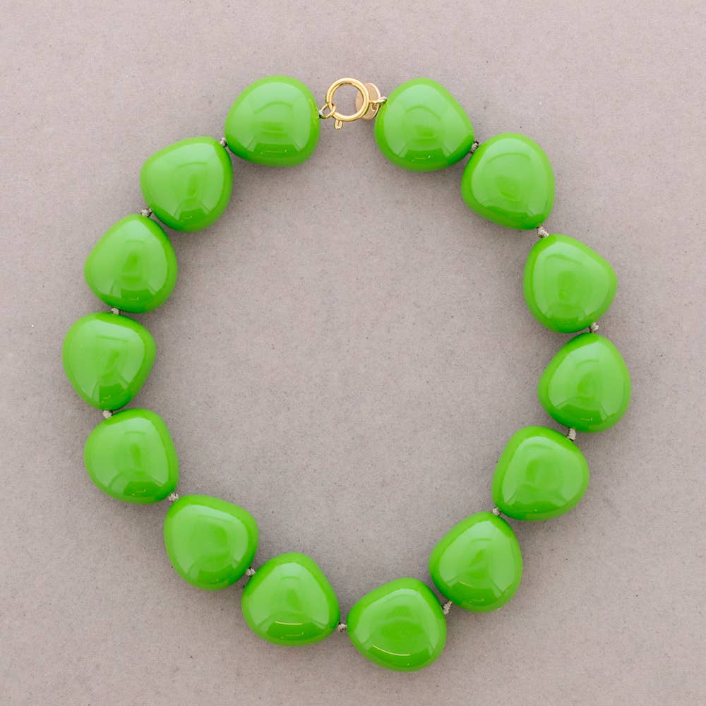 Collier ras du cou en résine à perles irrégulières | Couleurs vives pour l'été