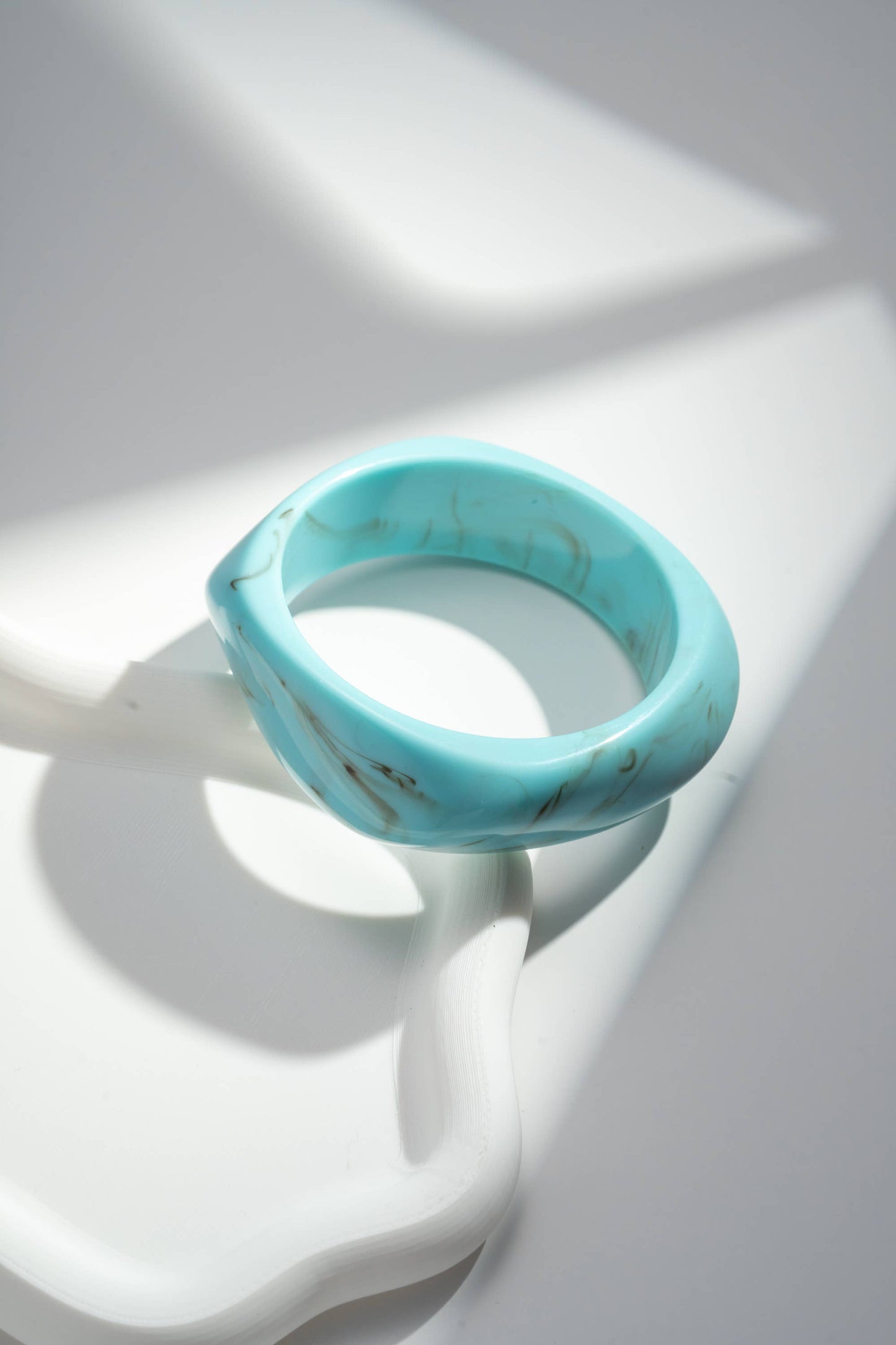 Bracelet jonc en résine effet marbré